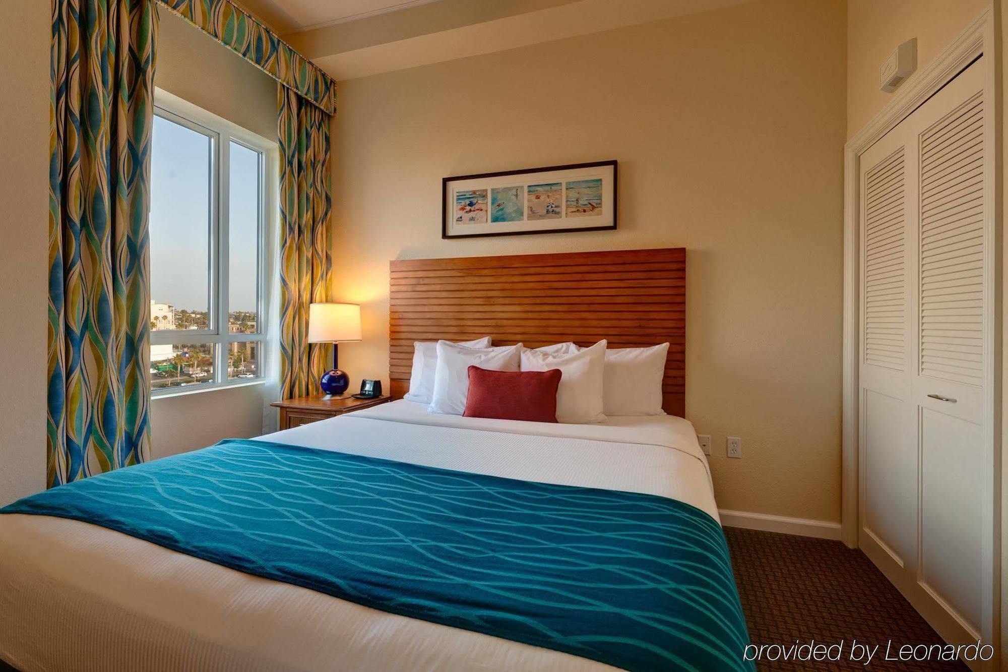 Club Wyndham Oceanside Pier Resort Bilik gambar